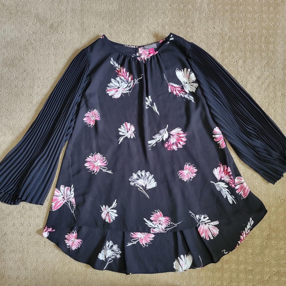 Vince Camuto Sheer Floral Accordion Sleeve Tunic Blouse Black Pink Size Small